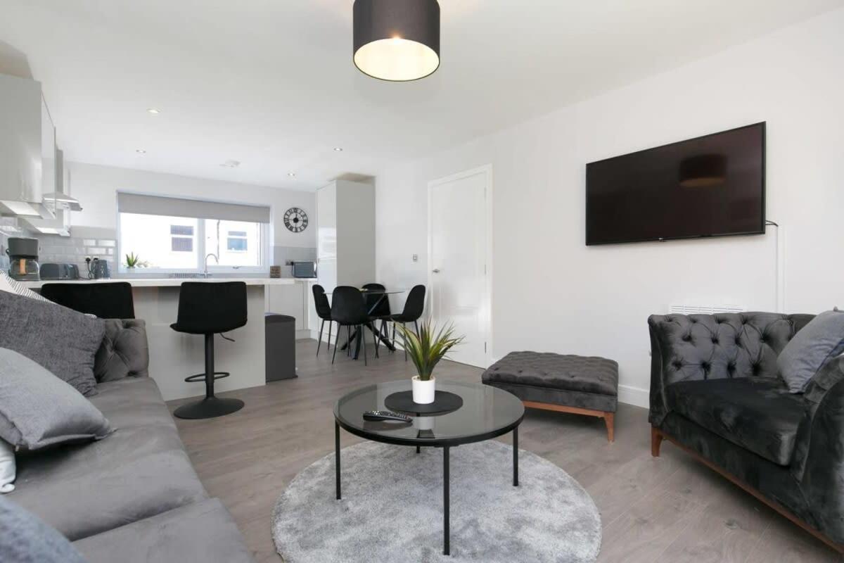 Stunning 2 Bedroom Apartment In 沃勒西 外观 照片